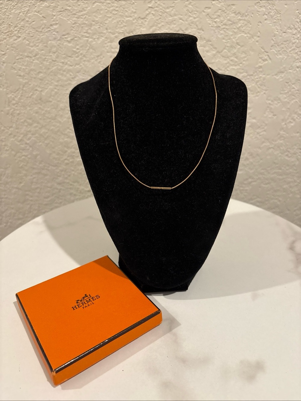 Hermes Necklace Wire Gold Tone